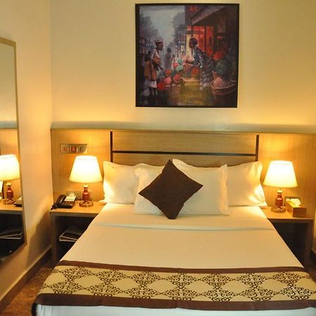 Moz One Executive Guest Rooms Agadez Mobushipe Ngoại thất bức ảnh