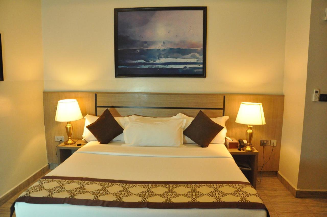 Moz One Executive Guest Rooms Agadez Mobushipe Ngoại thất bức ảnh