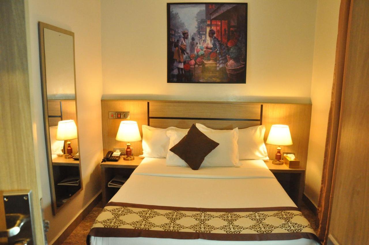 Moz One Executive Guest Rooms Agadez Mobushipe Ngoại thất bức ảnh